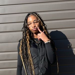 Meet your Posher, Herberya